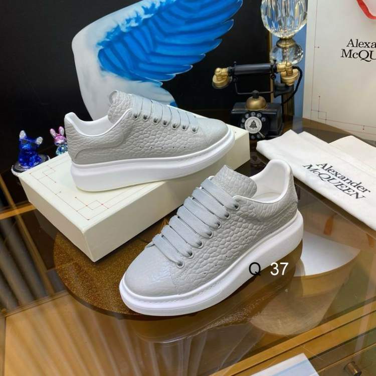 Picture of Alexander McQueen Shoes _SKUAlexanderMcQUEENsz35-45MK0801373